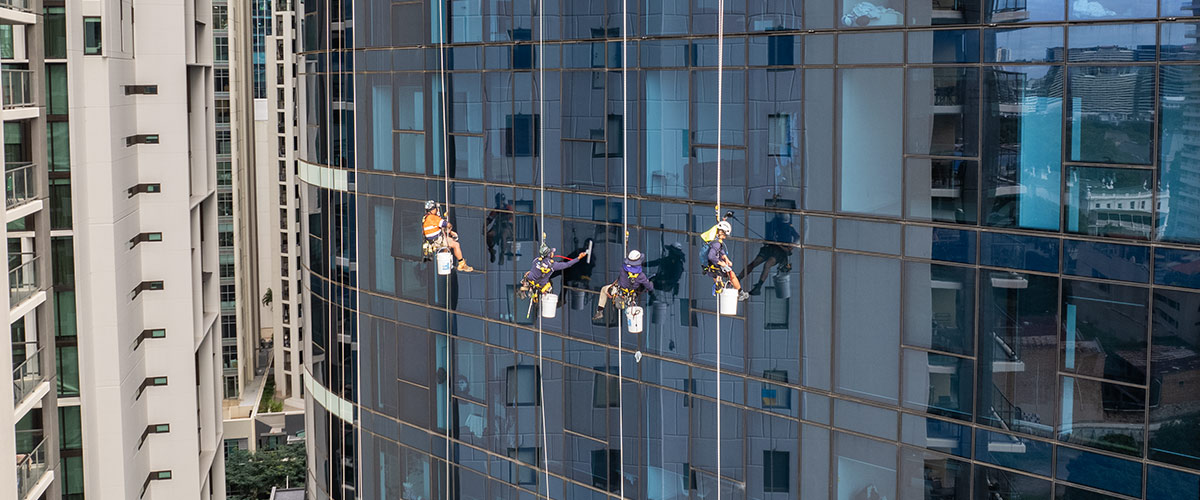 Commercial window cleaning Brisbane